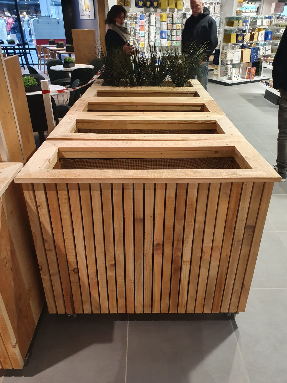 Aquarium wasserette chef Plantenbak op wielen - verticale planken - De Hout Jongens