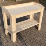 Stoere en degelijke oppottafel van steigerhout