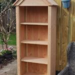 Open tuinkast van Douglas hout met puntdak