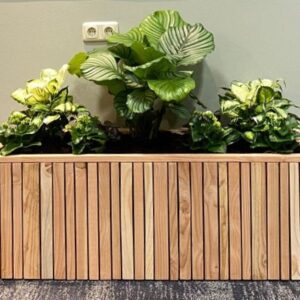 Douglas plantenbak met verzonken wielen