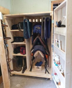 Steigerhouten zadelkast