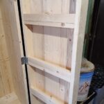 Steigerhouten zadelkast ''Oss''