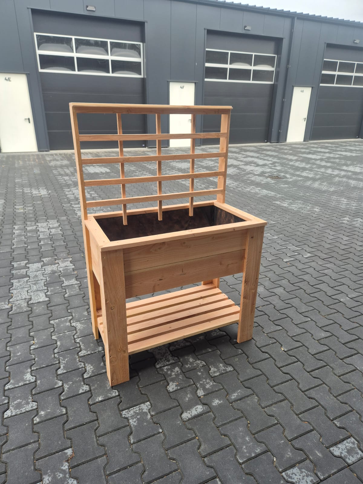 Douglas kweektafel met trellisscherm - De Houtjongens